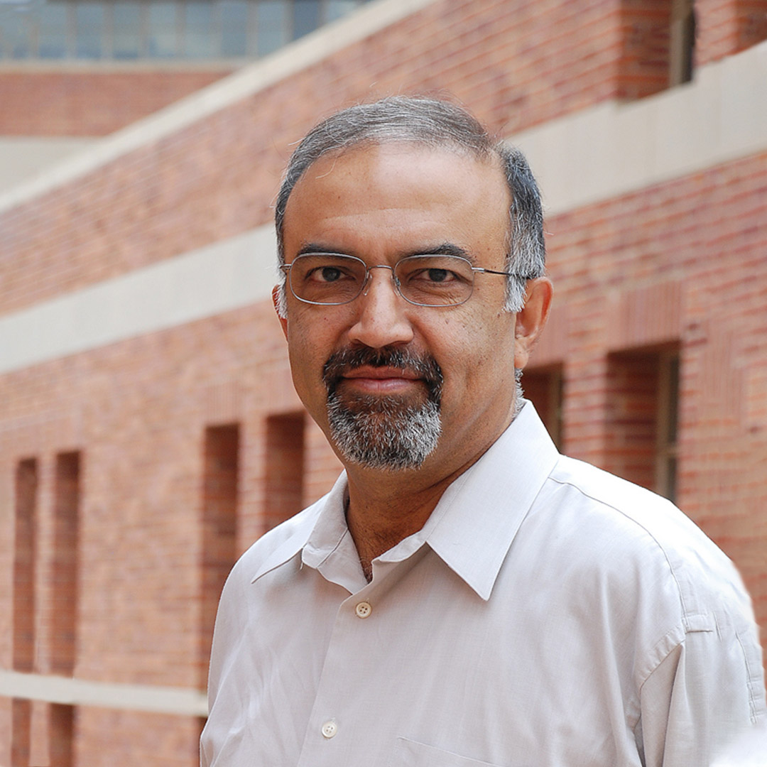 Portrait photo of Sushil Bikhchandani